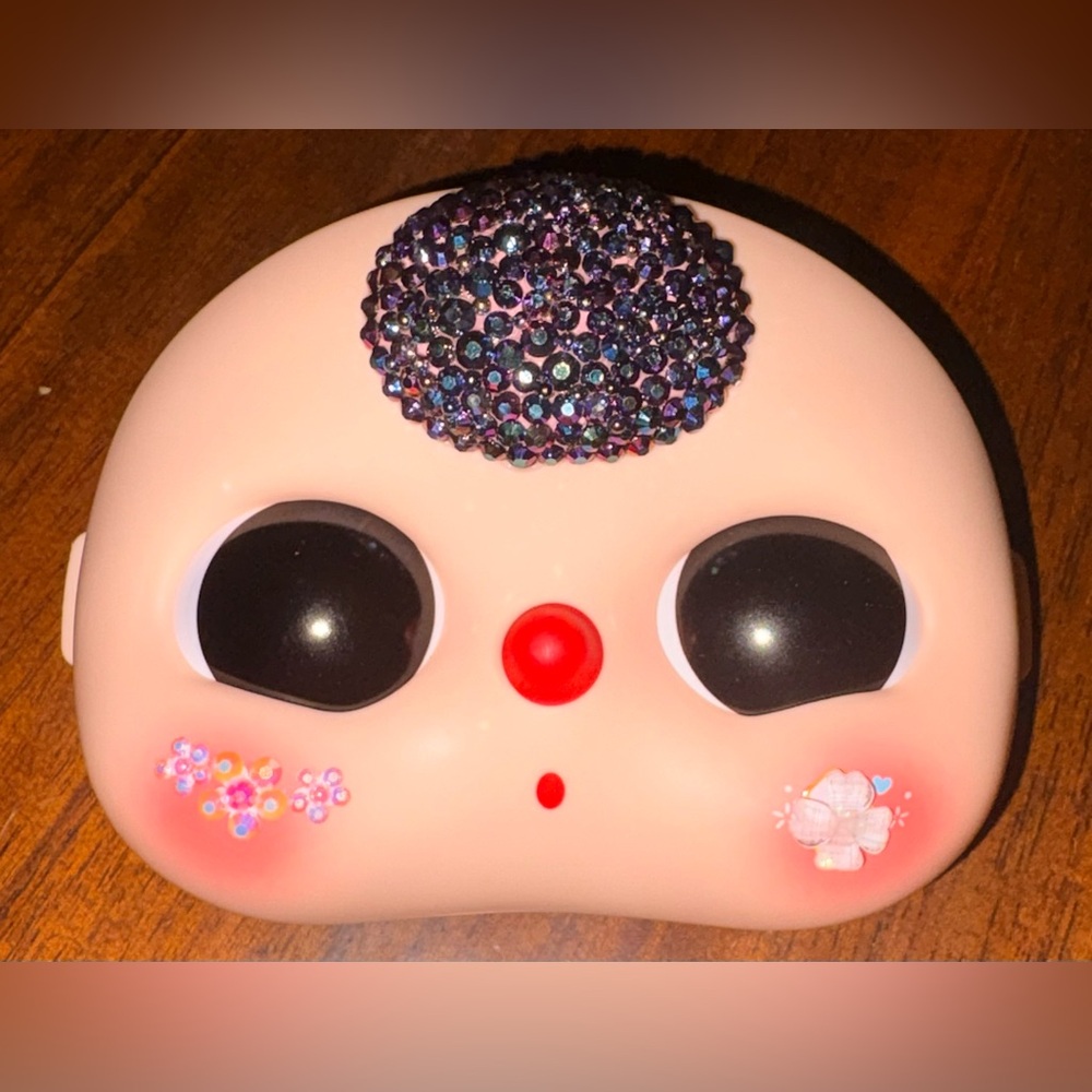 BB3 Bobo eye Cute Rhinestone 400% face better in person